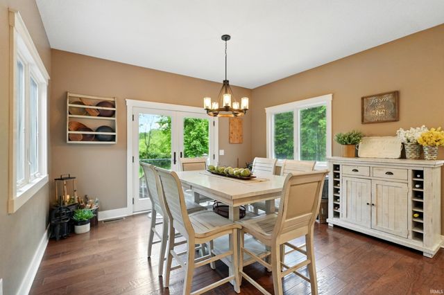 6212 Deer Hollow Road, Auburn, IN 46706