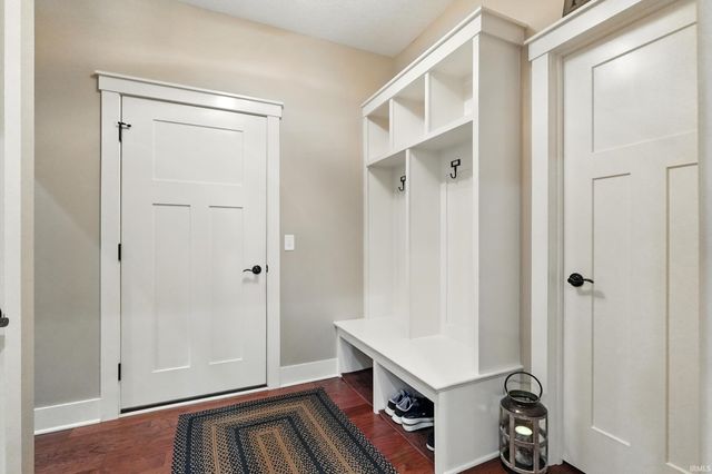 6212 Deer Hollow Road, Auburn, IN 46706