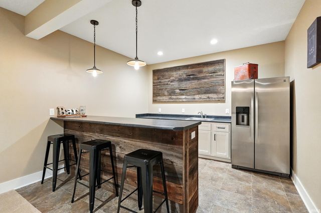 6212 Deer Hollow Road, Auburn, IN 46706