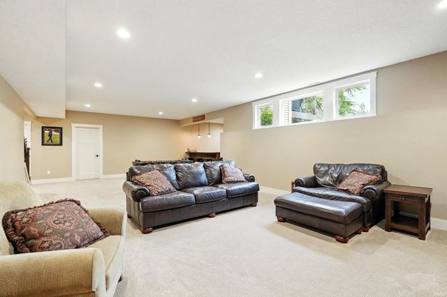 6212 Deer Hollow Road, Auburn, IN 46706