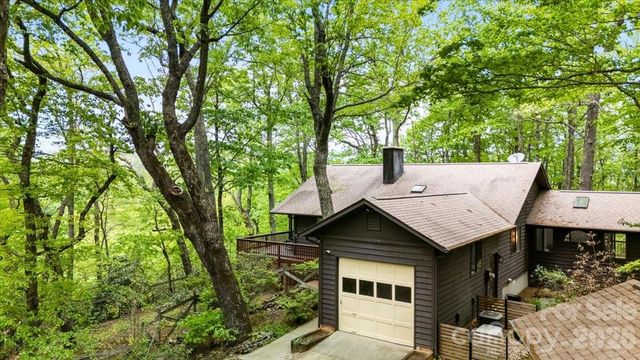 100 Gold Creek Crossing, Black Mountain, NC 28711
