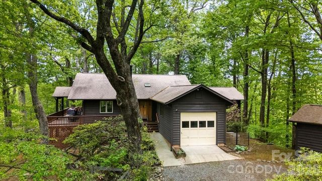 100 Gold Creek Crossing, Black Mountain, NC 28711