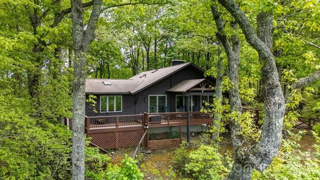 100 Gold Creek Crossing, Black Mountain, NC 28711