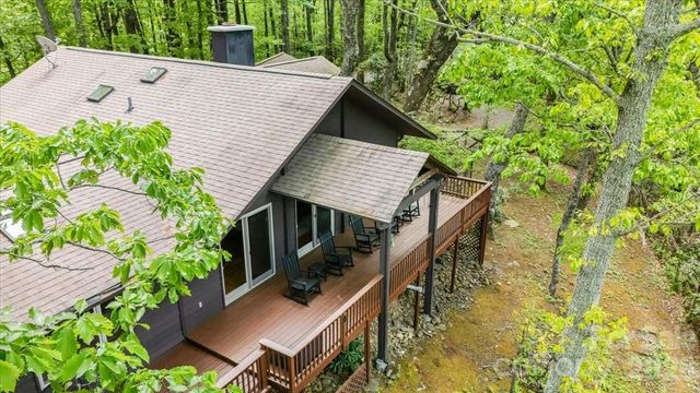 100 Gold Creek Crossing, Black Mountain, NC 28711