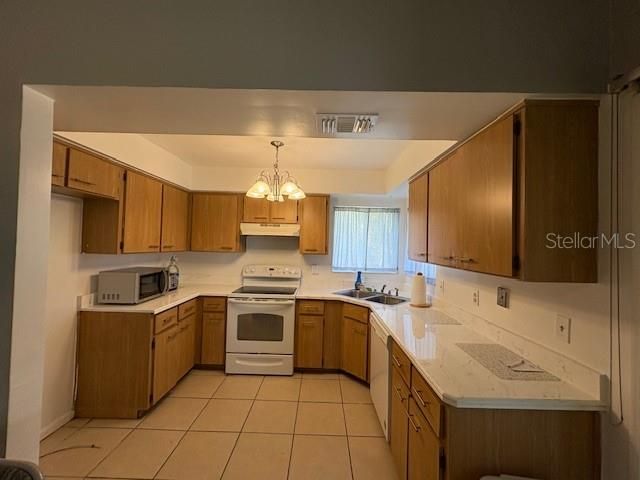 7 BROWNSTONE LANE, Palm Coast, FL 32137