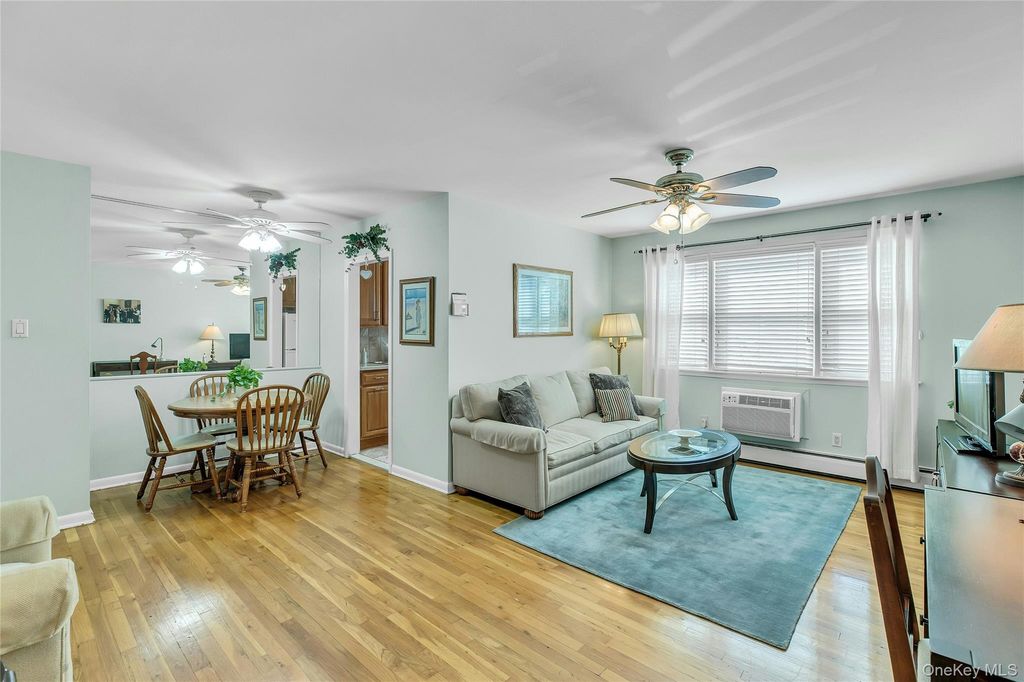 4030 Jerusalem Avenue 1C, Seaford, NY 11783 — photo 4