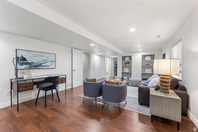 2209 S HUNTER DR, Saratoga Springs, UT 84045