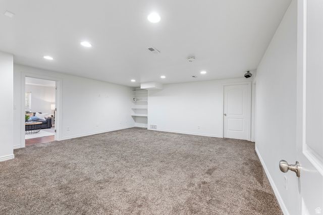 2209 S HUNTER DR, Saratoga Springs, UT 84045