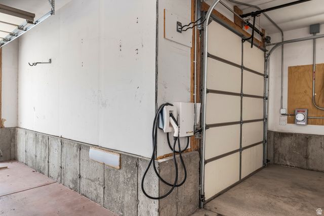 2209 S HUNTER DR, Saratoga Springs, UT 84045