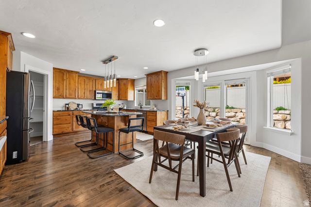 2209 S HUNTER DR, Saratoga Springs, UT 84045