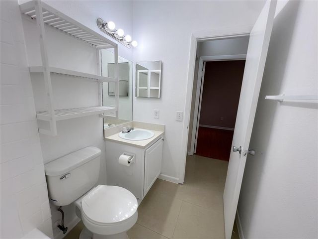 1881 NW 96th Ter 7C, Pembroke Pines, FL 33024