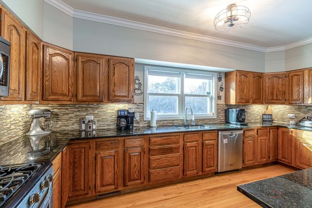 25900 N Saint Marys Road, Mettawa, IL 60048