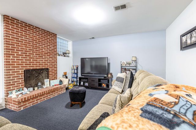 25900 N Saint Marys Road, Mettawa, IL 60048