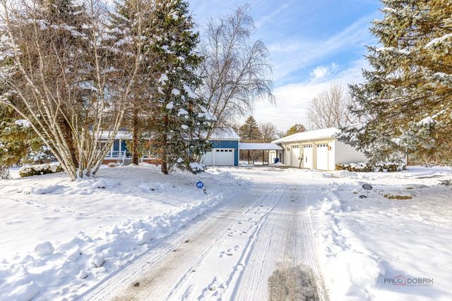 25900 N Saint Marys Road, Mettawa, IL 60048