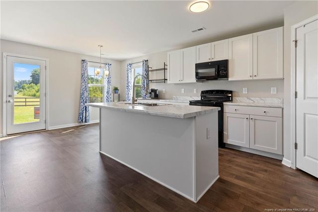 1368 Talmage Road, St. Pauls, NC 28384