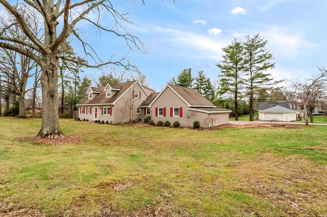 814 S Meadowbrook Drive, Bloomington, IN 47401