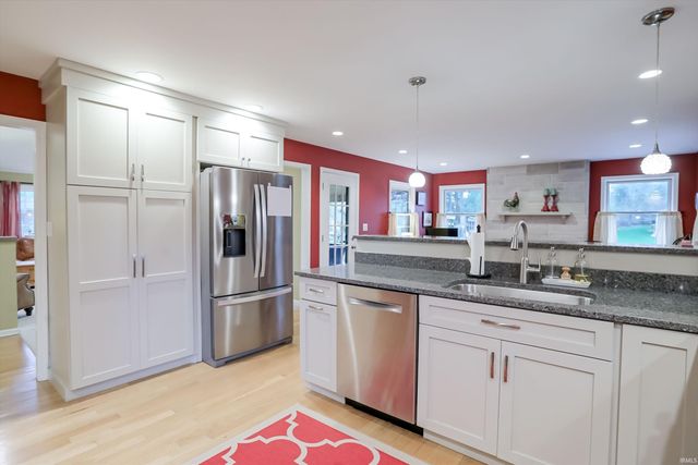 814 S Meadowbrook Drive, Bloomington, IN 47401