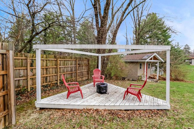 814 S Meadowbrook Drive, Bloomington, IN 47401