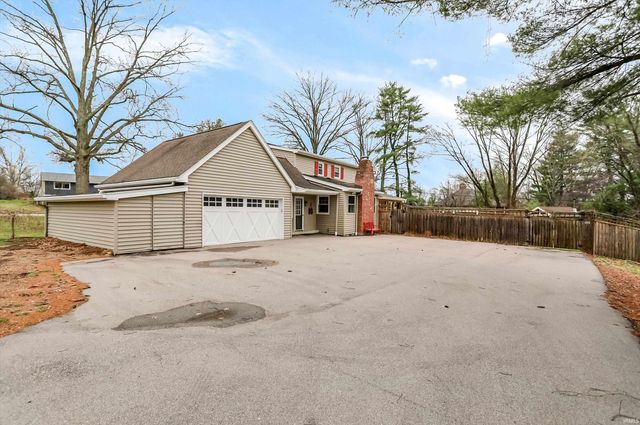 814 S Meadowbrook Drive, Bloomington, IN 47401