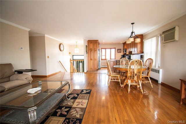 51 E 2nd Street, Freeport, NY 11520