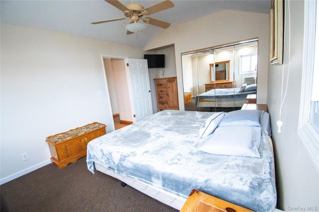 51 E 2nd Street, Freeport, NY 11520