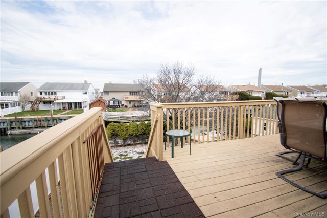 51 E 2nd Street, Freeport, NY 11520