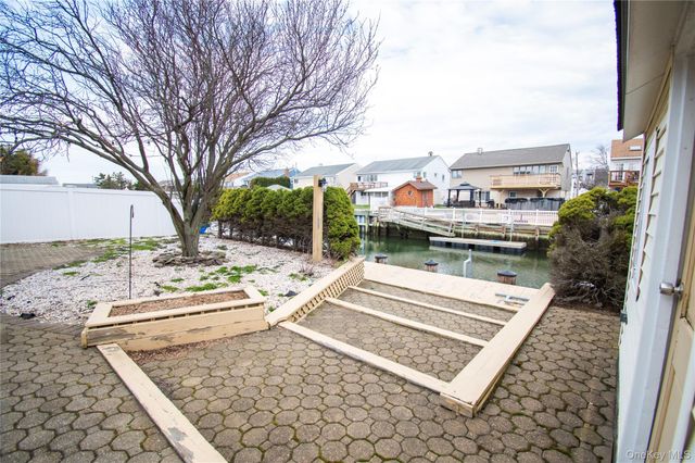 51 E 2nd Street, Freeport, NY 11520