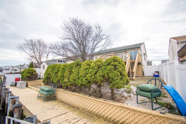 51 E 2nd Street, Freeport, NY 11520