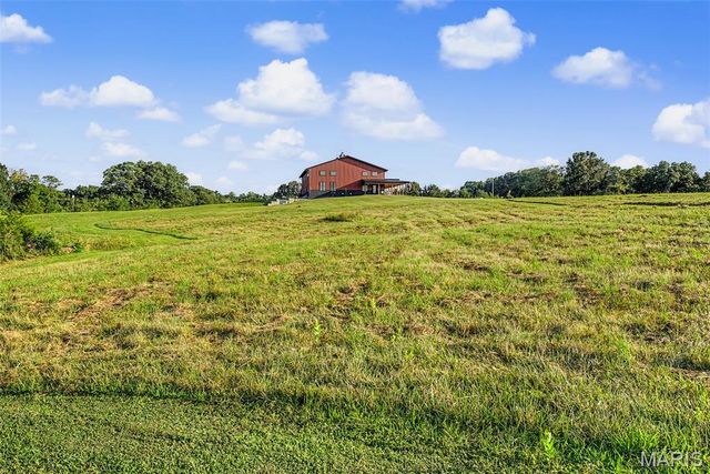 10 Henebry Hills Lane, Troy, MO 63379