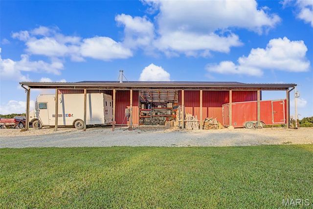 10 Henebry Hills Lane, Troy, MO 63379