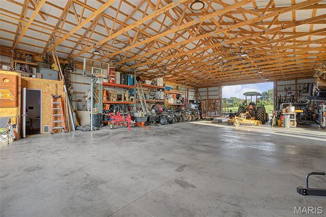 10 Henebry Hills Lane, Troy, MO 63379