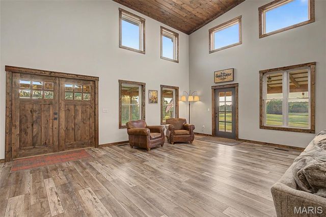 10 Henebry Hills Lane, Troy, MO 63379