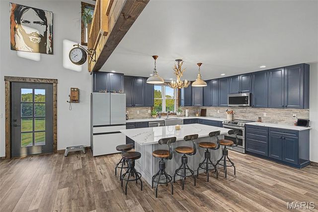 10 Henebry Hills Lane, Troy, MO 63379