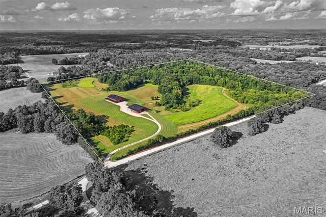 10 Henebry Hills Lane, Troy, MO 63379