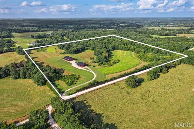 10 Henebry Hills Lane, Troy, MO 63379