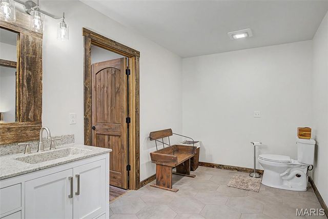 10 Henebry Hills Lane, Troy, MO 63379