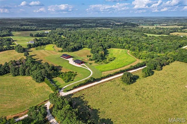 10 Henebry Hills Lane, Troy, MO 63379