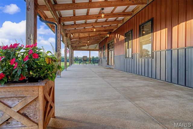 10 Henebry Hills Lane, Troy, MO 63379