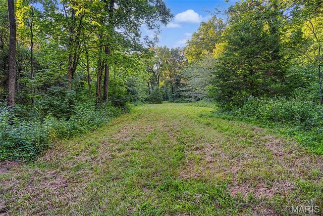 10 Henebry Hills Lane, Troy, MO 63379