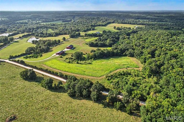 10 Henebry Hills Lane, Troy, MO 63379