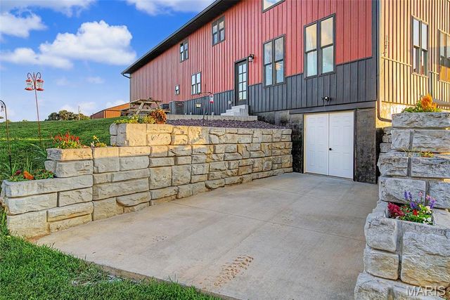 10 Henebry Hills Lane, Troy, MO 63379
