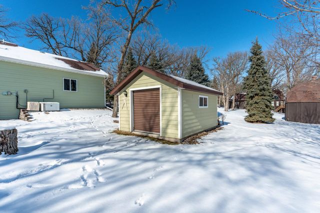 27757 Oak Point Road, Elbow Lake, MN 56531