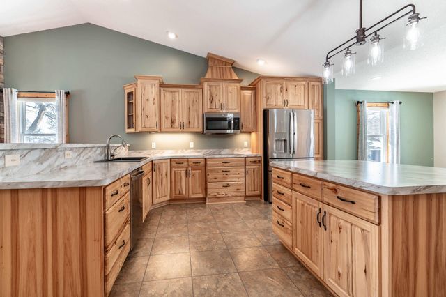 27757 Oak Point Road, Elbow Lake, MN 56531