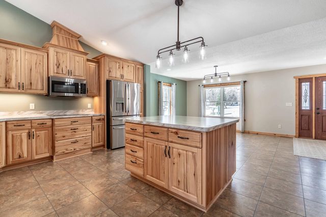 27757 Oak Point Road, Elbow Lake, MN 56531