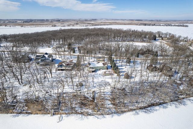 27757 Oak Point Road, Elbow Lake, MN 56531