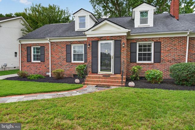 611 LAKESIDE DR, Salisbury, MD 21801