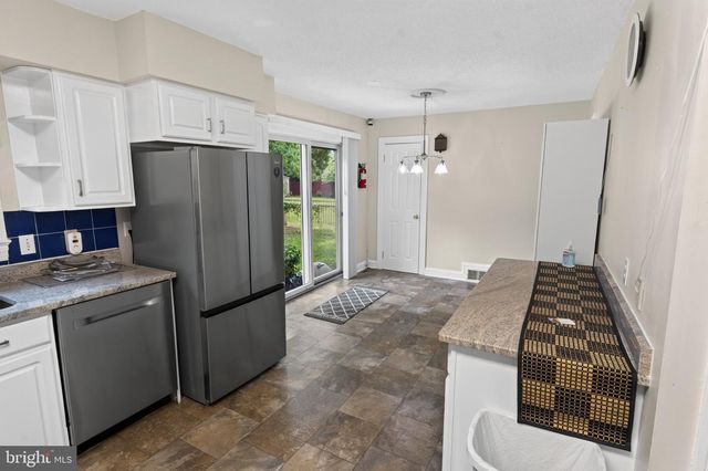 611 LAKESIDE DR, Salisbury, MD 21801