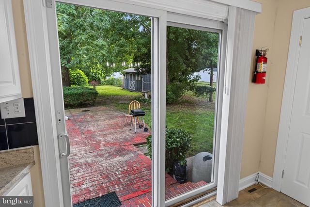 611 LAKESIDE DR, Salisbury, MD 21801