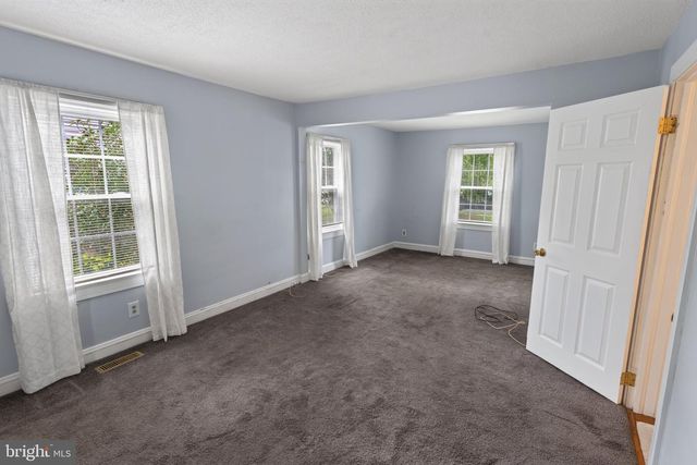 611 LAKESIDE DR, Salisbury, MD 21801