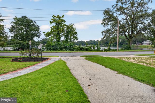 611 LAKESIDE DR, Salisbury, MD 21801